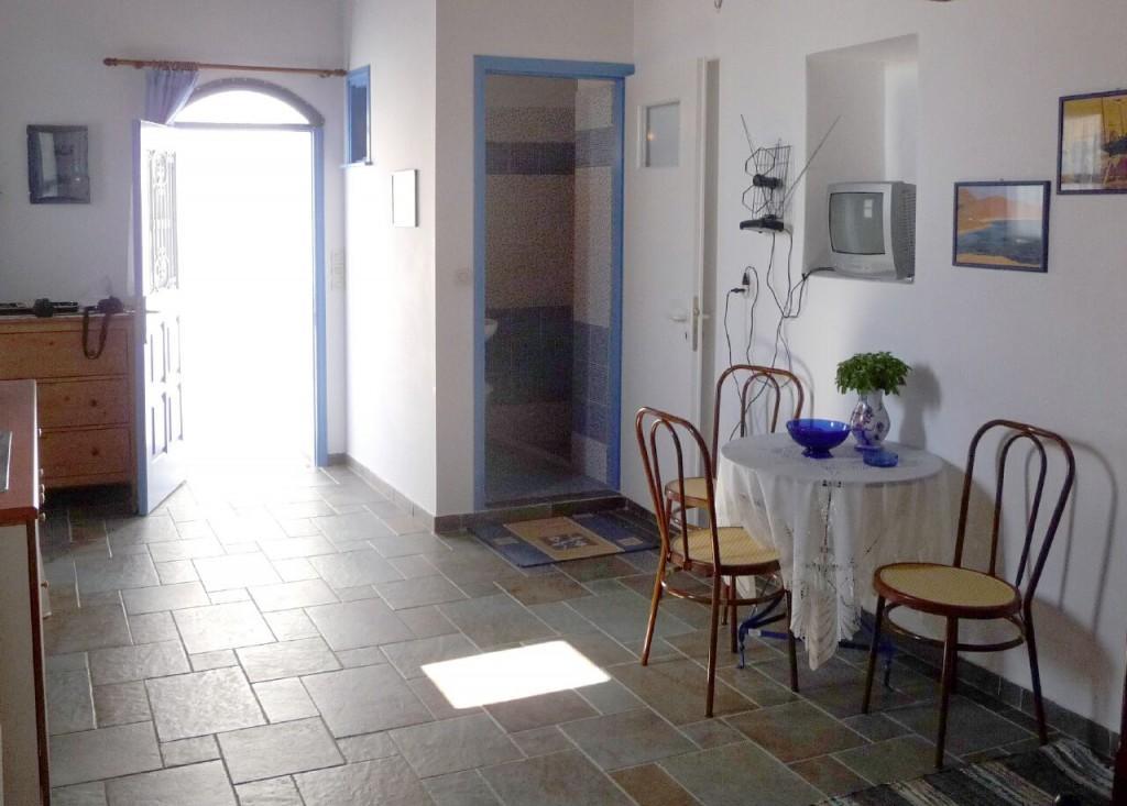 Floras Rooms And Studios Анафи Экстерьер фото