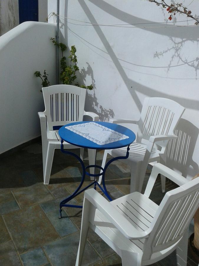 Floras Rooms And Studios Анафи Экстерьер фото